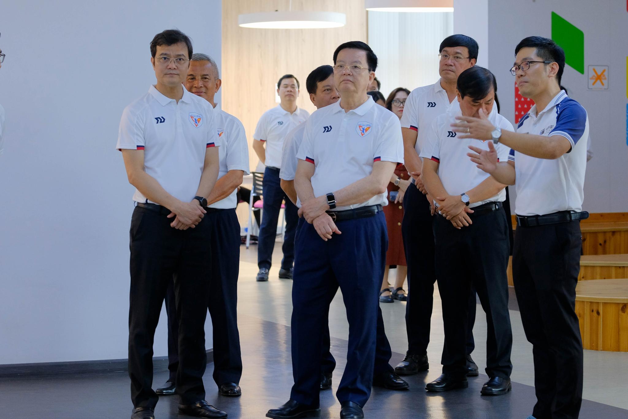 THAM-QUAN-2025