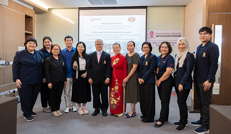 MOU renewal ceremony between INSPiRE Library and Chulalongkorn University's Central Library, Thailand.